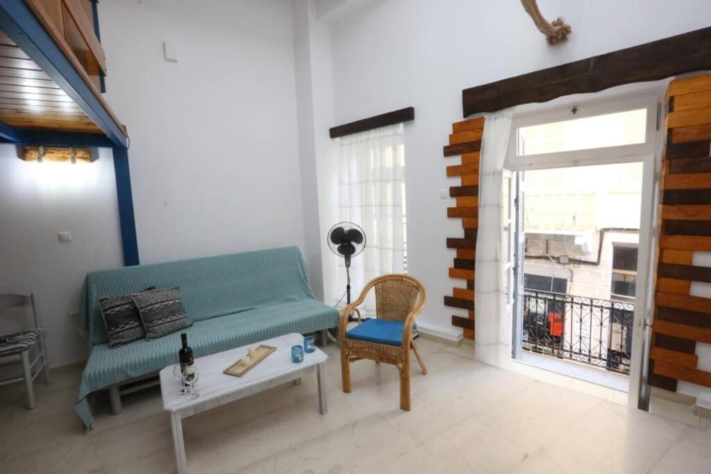 Lignum Apartment Ermoupoli Luaran gambar