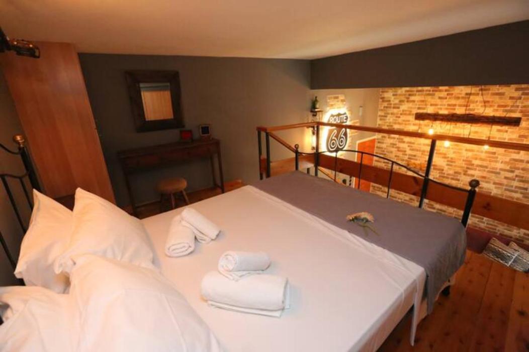 Lignum Apartment Ermoupoli Luaran gambar